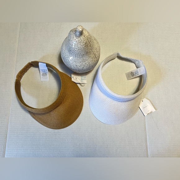 Time and Tru Women's Flat Visor - Picture 1 of 4